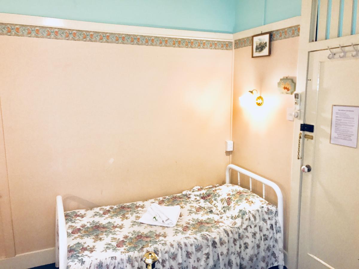 Annie'S Shandon Inn บริสเบน ภายนอก รูปภาพ